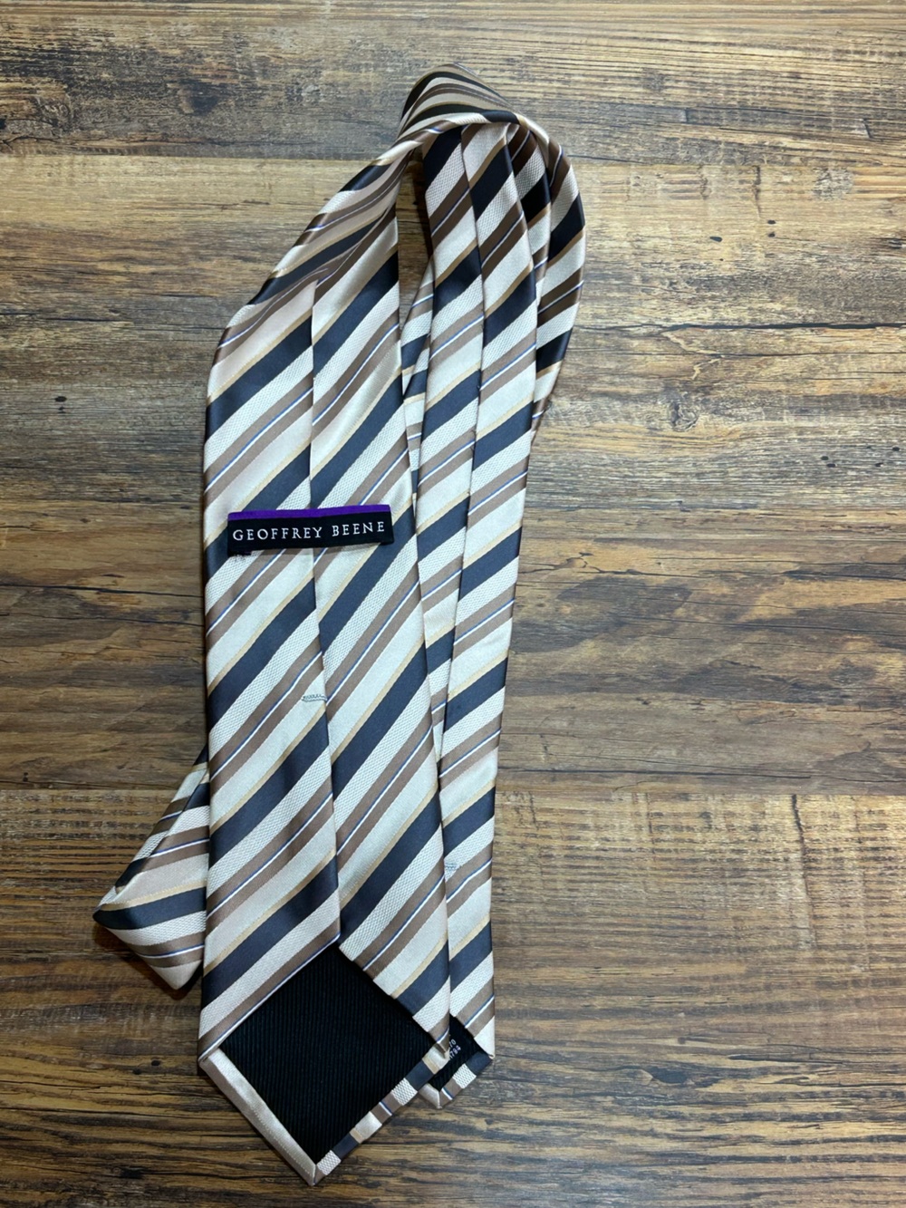 Geoffrey Beene Mens Striped Tie Neutral Tan Brown Black Cream - Hand Made - Picture 3 of 4